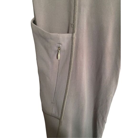 Athleta women’s gray sculptex up for anything ￼Capri leggings s/ small - Picture 4 of 5
